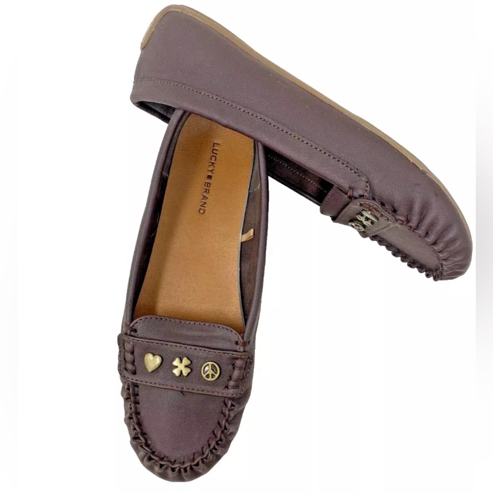 🍀Lucky Brand Brown Heart Peace Clover Moccasin Style Fashion Loafers 9 Slip-On